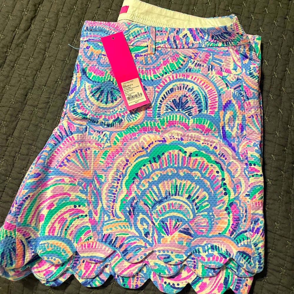 BNWT Lilly buttercup short 16